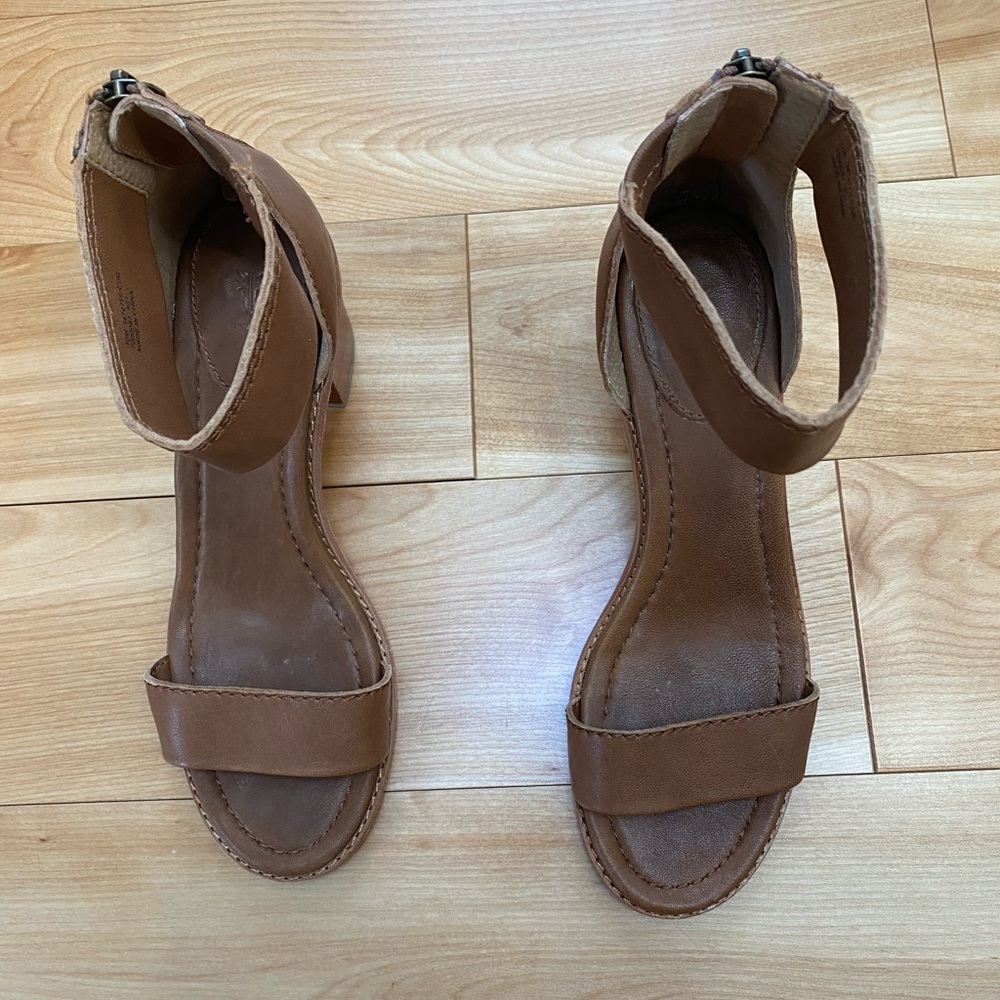 Frye “Brielle” Back Zip Leather Women's Sandals